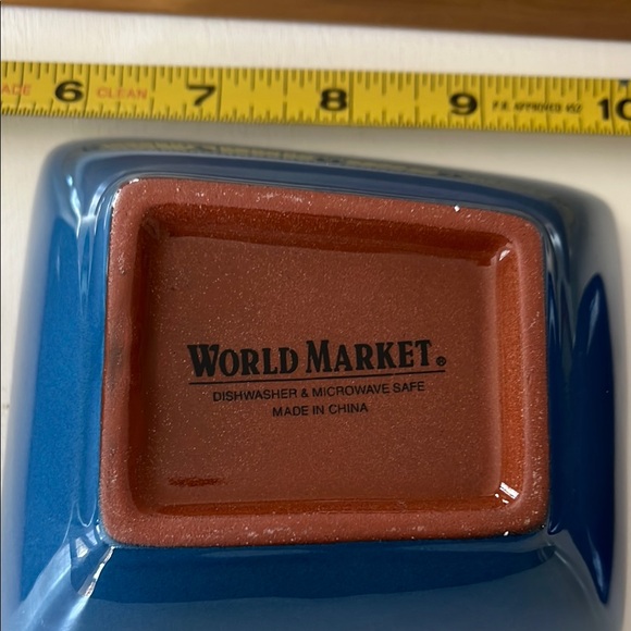 Fish-Shaped Ceramic Serving Tray - Picture 8 of 8